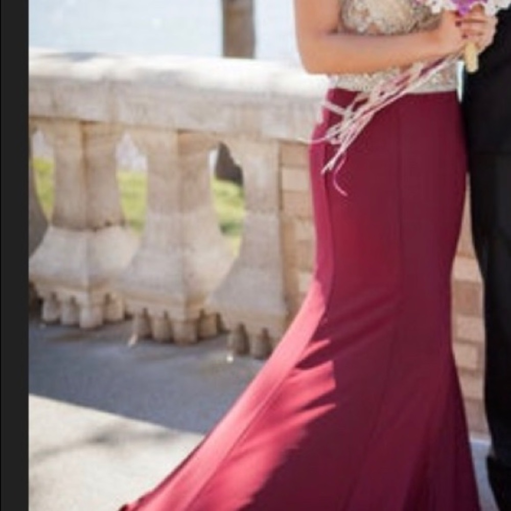 Prom dress. - Picture 3 of 4